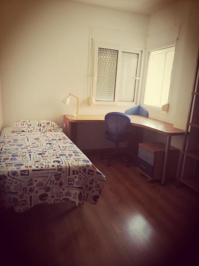 피게레스 Apart Figueres 아파트 외부 사진